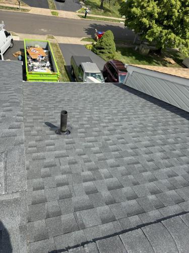 Roof Shingle Installation & Replacement 7